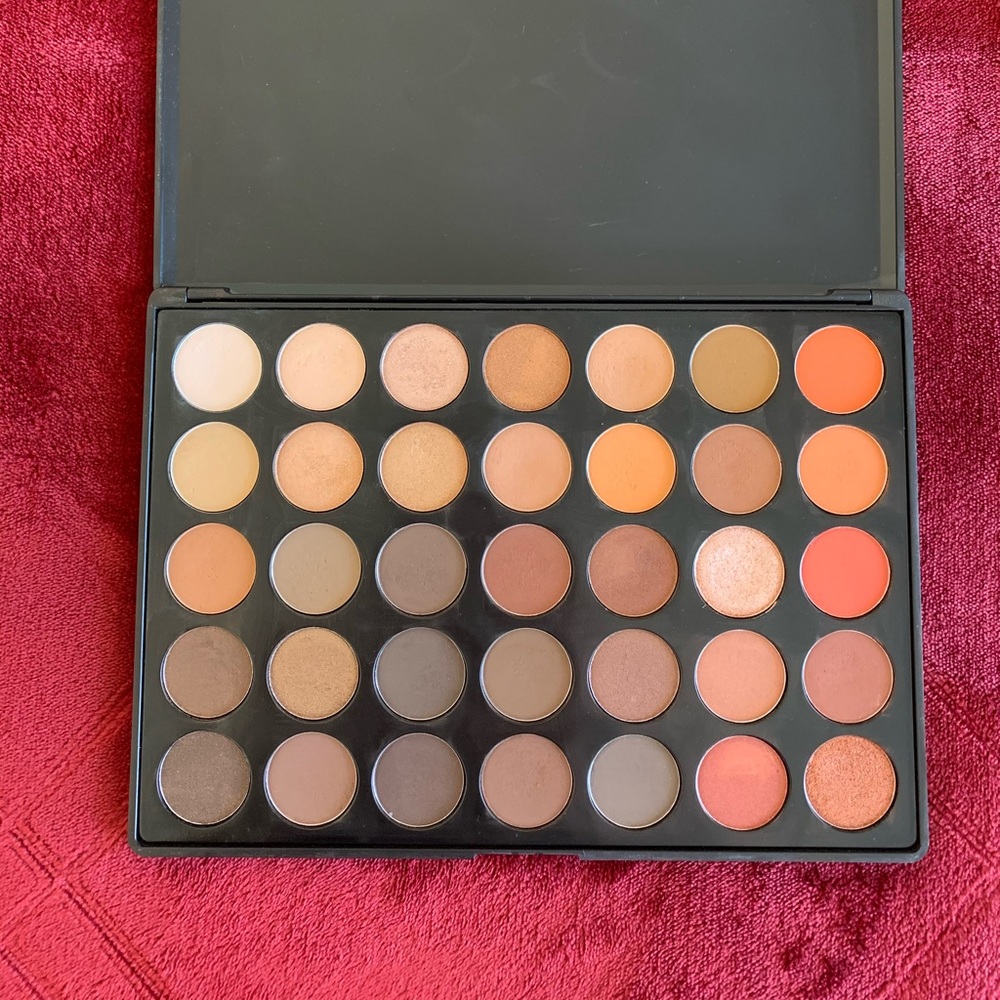Morphe 35O eyeshadow palette